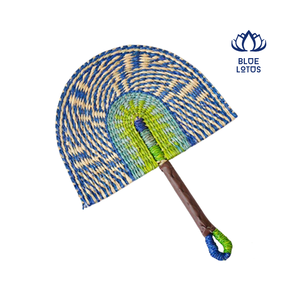 Abanico de mano tejido de hierba marina natural, hecho a mano, ecológico, refrescante, directo de fábrica en Vietnam - Product Image 1