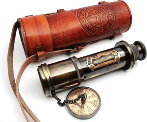 Instrument nautique décoratif de télescope en laiton vintage pour le bureau à domicile et la décoration maritime - Product Image 1