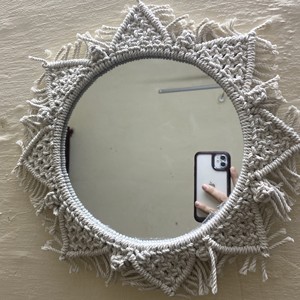 Macramé Espejo de pared para guardería Espejo moderno Cordón de algodón hecho a mano Decoración de pared redonda suave Tamaño personalizado y color disponible - Product Image 4