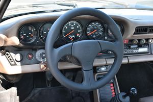 รถ Porsche 911 Turbo Coupe ปี 1982 มือสอง สภาพดี ราคาสุดคุ้ม - Product Image 2