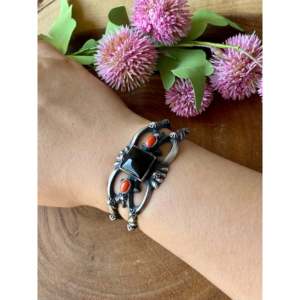 Chimney Butte Onyx & Coral Luxury Fashionable Sterling <b>Silver</b> <b>Cuff</b> <b>Bracelet</b> - Product Image 2