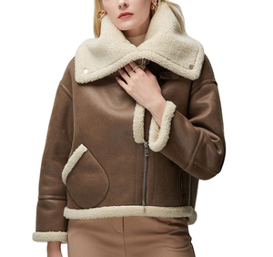 Veste en cuir de luxe pour femmes en peau de mouton de qualité supérieure Influence moto classique haut de gamme avec col montant et coupe ajustée - Product Image 1