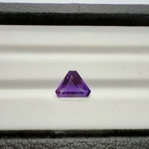 Piedras preciosas de cuarzo sueltas de corte Triangular de amatista Africana natural Nalin Gem International Purple Online Mayorista Precio de fábrica - Product Image 3
