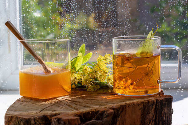 สีเหลือง