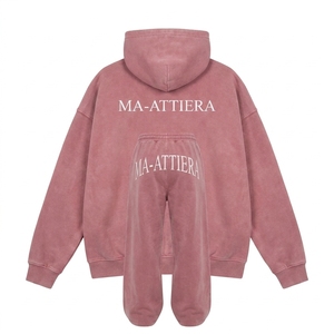 Ensemble survêtement deux pièces pour femme, personnalisé, rose, avec sweat à capuche oversize et pantalon de survêtement large, motif graphique en strass - Product Image 4