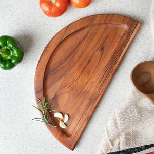 Planche à découper en bois de qualité supérieure pour une utilisation quotidienne dans la cuisine Planche à découper en bois artisanale avec une finition durable et élégante - Product Image 2