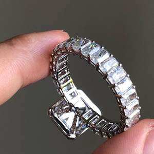 Anillo de Bodas de compromiso de moissanita de corte radiante de 1,75 quilates, anillos finos de oro amarillo de 14 quilates, venta al por mayor, Eternity Vermeil - Product Image 6