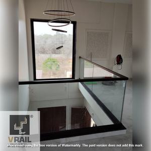 ราวบันไดสแตนเลสสีดำ PVD ดีไซน์ทันสมัยสำหรับระเบียงและโรงแรม - Product Image 4