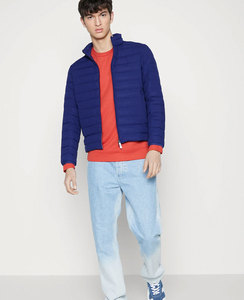 เสื้อแจ็คเก็ตบุผ้าฝ้ายสำหรับผู้ชาย แฟชั่นฤดูหนาว ขายส่งจำนวนมาก ให้ความอบอุ่น สไตล์ลำลอง ระบายอากาศได้ดี เหมาะสำหรับกิจกรรมกลางแจ้ง - Product Image 3