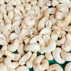 Noix de cajou Offre Spéciale WW320 Noix de cajou Noix de cajou Emballage de noix de cajou Emballage de marque privée disponible Santigo - Product Image 1