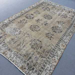 Vintage Turkish Large Rug 5.7x8.9 ft, <b>Brown</b> Southwestern Rug <b>Wool</b> - Product Image 2