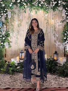 Conjunto de Kurti y Palazzo Recién Lanzado con Elegante Encaje, Vestido Pakistaní de 3 Piezas, Traje Palazzo para Venta de Exportación - Product Image 2