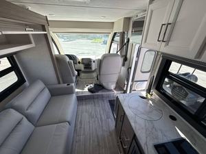 Nuevo 2026 T-h-o-r F-r-e-e-d-o-m A-2-4 Autocaravana Ajustable Tipo Cruiser con Techo Desplegable Euro 6 para 4-6 Personas, Una Habitación - Product Image 3