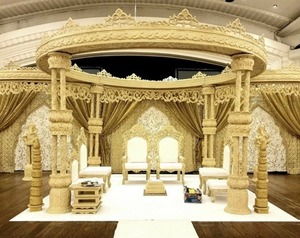 Grand Mandap de mariage sur mesure avec piliers en bois faits à la main, Mandap traditionnel indien pour Vivah avec arches décoratives, Décoration de Mandap - Product Image 6