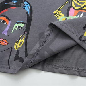 Camisetas bordadas personalizables para mujer-Tela de alta calidad con diseños de bordado personalizados, ideal para ropa informal - Product Image 3