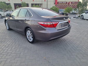 Toyota Camry 2023 coche usado - Product Image 5