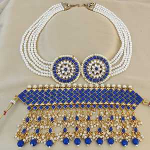 Collar gargantilla Kundan de alta calidad con hermosos pendientes Earchain para mujeres perfecto para bodas, ocasiones festivas - Product Image 5