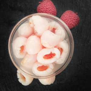 Litchis en conserve du Vietnam dans du sirop - Goût sucré, meilleur prix, délicieux litchis en conserve - Mme Tarina - Product Image 3