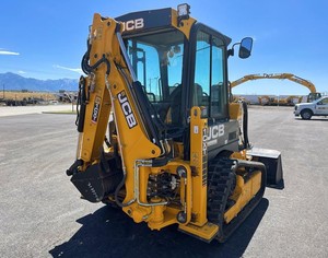 รถตักล้อยางตีนตะขาบ JCB 1CXT ดีเซล ปี 2025 ระยะหมุนเล็ก สีเหลือง อุปกรณ์ก่อสร้าง ระบบตรวจสอบระยะไกล Parker - Product Image 6