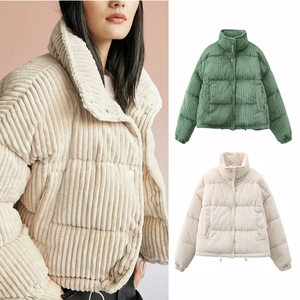 OEM logotipo personalizado moda mujer cálida PANA Puffer chaqueta de gran tamaño Crop Puffer chaqueta personalizada Casual crop top Puffer chaqueta - Product Image 2