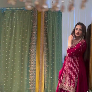 Nueva tendencia Faux Georgette Top Sharara Palazzo Dupatta Set con bordado de secuencia pesada y trabajo de borde de encaje - Product Image 1