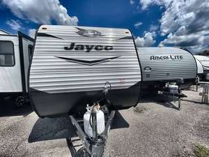 Autocaravana usada Jayco Jay Flight S-l-x 174BH del 2022, casa móvil, caravana, tienda de campaña, autocaravana con tienda de campaña en el techo, camión con autocaravana. - Product Image 2