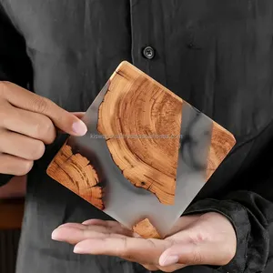 Por lo general, están hechos de materiales naturales como rodajas de madera de pino o cedro incrustadas en resina epoxi - Product Image 6