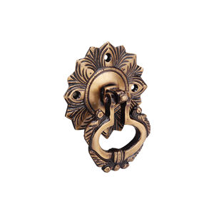 Heurtoir de porte en laiton antique de concepteur fait à la main de Shubham détails ornés pour une entrée élégante marron - Product Image 2