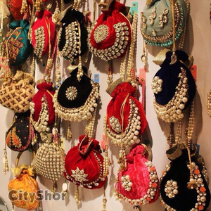 Sacs de cadeau de mariage ethnique brodés à la main sacs de poignet sacs Potli pour femmes sacs de mariage pour femmes - Product Image 1