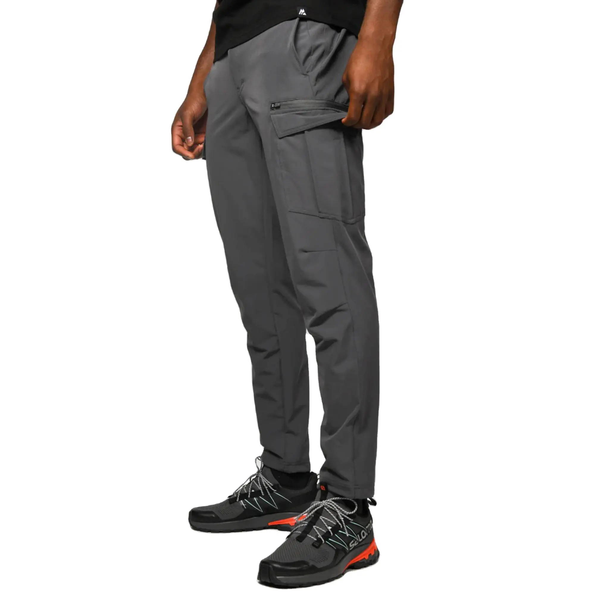 Pantaloni sportivi da uomo in Nylon tinta unita nero pantaloni da jogging in poliestere con Logo stampato personalizzato pantaloni vegani con orlo con cerniera