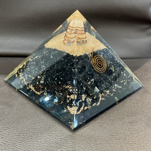 Pirámide de Orgón de Turmalina Negra Natural Pulida a Mano, de Gran Tamaño, con Espiral de Cobre para Protección EMF, Duradera para el Hogar - Product Image 6