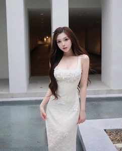 Douce et charmante robe longue en dentelle florale blanche fabriquée au Vietnam - Product Image 5