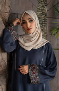 Fabricant professionnel de femmes musulmanes Abaya Designs-Plus Size Disponible Tailles et couleurs personnalisées Tissu Nida - Product Image 4