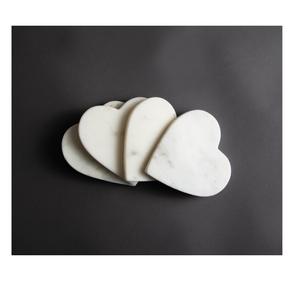 Juego de posavasos de mármol con forma de corazón de latón AK de 4 posavasos de mármol blanco estándar para decoración de mesa/artículo de utensilios de cocina - Product Image 1
