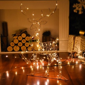 Figurines de renne en fil d'or avec lumières LED Ensemble de décoration de Noël élégant pour salon, cheminée ou jardin - Product Image 4