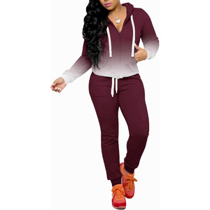 Ensemble 2 pièces personnalisé avec logo pour femme : sweat à capuche oversize et pantalon en molleton chaud en coton et polyester, taille plus - Product Image 1