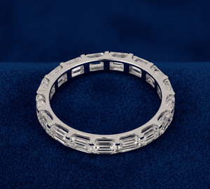 Anillo de Eternidad de Oro de 14K con Baño de Rodio, Elegante, con Diamante Cultivado en Laboratorio, Corte Esmeralda, 2.24CT, para Mujer - Product Image 2
