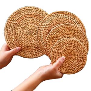 แผ่นรองแก้วเซรามิกฝังหวายธรรมชาติ ทำด้วยมือ ทนความร้อน ลายดอกไม้ TUYET DUNG ของตกแต่งวันหยุดสุดคลาสสิก ของขวัญ - Product Image 1