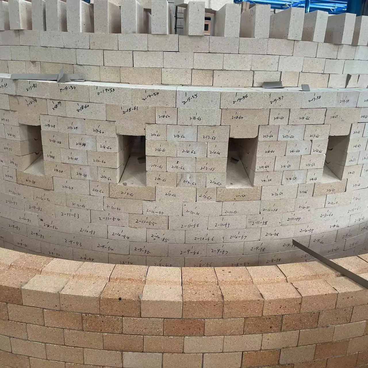 Refractory Brick Manufacturer Provide Curved Round Clay Fire Brick