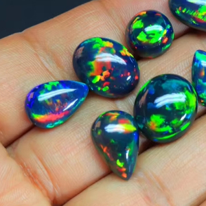 Magnifique éthiopien noir opale pierre précieuse Welo brillant arc-en-ciel Flashy opale gemmes mélange forme éthiopien noir opale Cabochon cadeau pour elle - Product Image 6