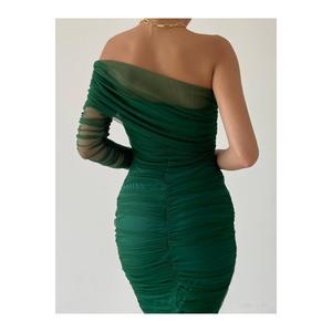 Abito da sera da donna in Tulle drappeggiato a manica singola Slim Fit lunghezza Midi colore verde colore - Product Image 5