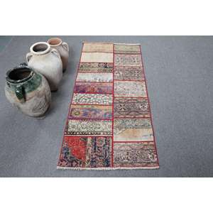 Alfombra Turca Vintage Pequeña de 2.5x5.3 pies (75x163 cm), Alfombra Roja a Rayas - Product Image 1