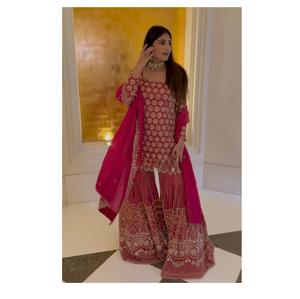 Costume Sharara de mariage en micro-coton doux, avec broderie de fils et de sequins en faux georgette de qualité export, à prix abordable - Product Image 1