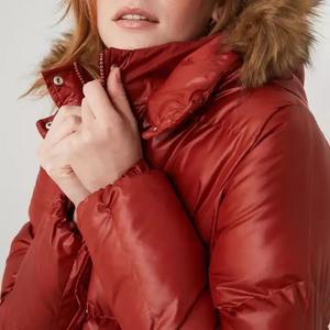 Chaqueta acolchada de mujer de Diseño de Moda de Nueva llegada en tamaño personalizado Precio al por mayor Precio barato de alta calidad - Product Image 3