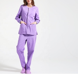 Uniformes médicos clínicos para hospitales fabricados por Nursing Uniforms Company - Product Image 3