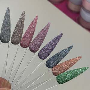 Smalto per Unghie A10jet con 8 Stili Riflettenti e Glitter Diamantati per Design di Nail Art Mozzafiato - Product Image 5