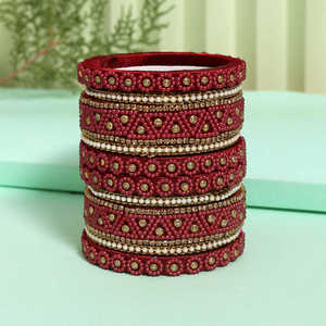 Juego de brazaletes de hilo de diamantes de imitación chapados en oro de aleación granate 2,6 () - Product Image 1