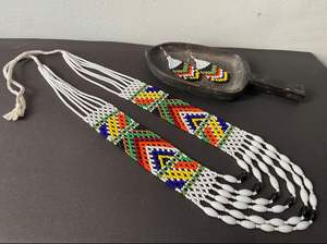 Collares de cuentas de semillas hechos a medida hechos de cuentas de semillas de vidrio con pendientes a juego ideales para reventa por diseñadores de joyas - Product Image 2