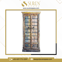 Armoire rustique en bois massif faite à la main avec portes à panneaux plats, finition antique, meuble de salon de style farmhouse avec étagères