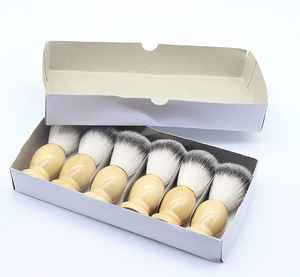 Brocha de Afeitar para Hombre ZEE LAIN IND de Alta Calidad con Mango de Madera y Cerdas de Nailon para Uso con Crema de Afeitar en Salón de Belleza - Product Image 5